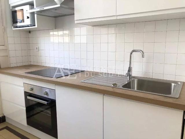 Rental apartment Aix en Provence, 3 rooms, 2 bedrooms, 77.02 m², €1,394 / Month Fees included