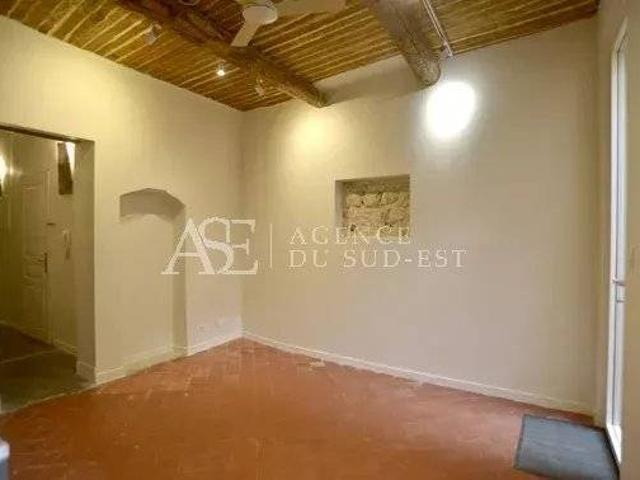 Rental apartment Aix en Provence, 3 rooms, 35.34 m², €923 / Month Fees included