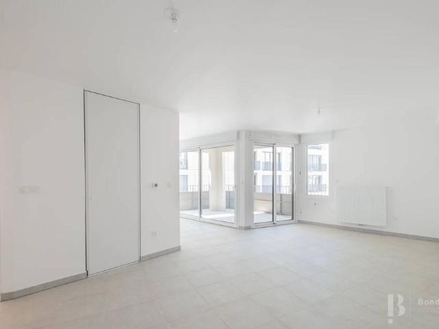 Rental Apartment Bordeaux Saint Jean