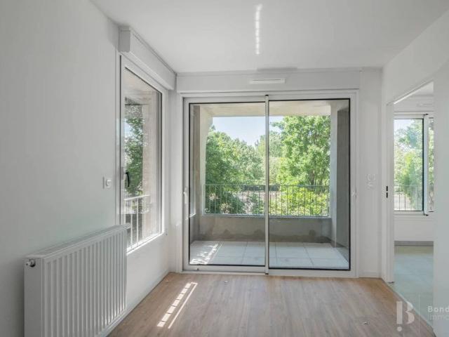 Rental Apartment Bordeaux Saint Jean
