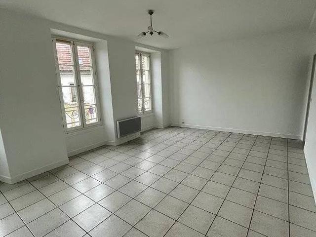 Rental Apartment Chaumes en Brie