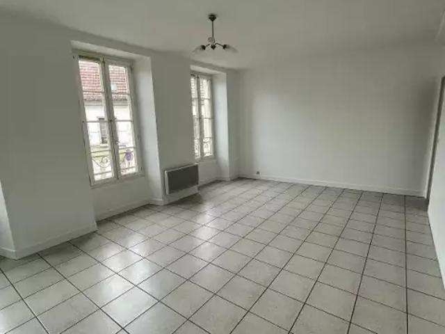 Rental Apartment Chaumes en Brie