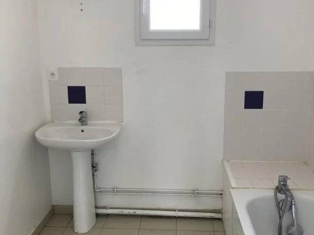 Rental Apartment Chenoise Cucharmoy
