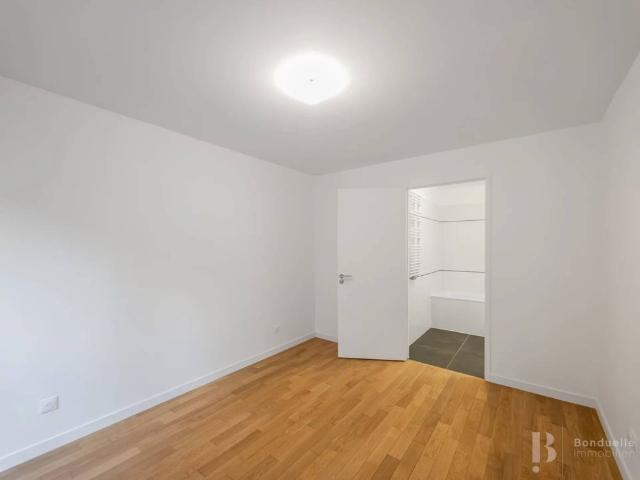 Rental Apartment Courbevoie Marceau République