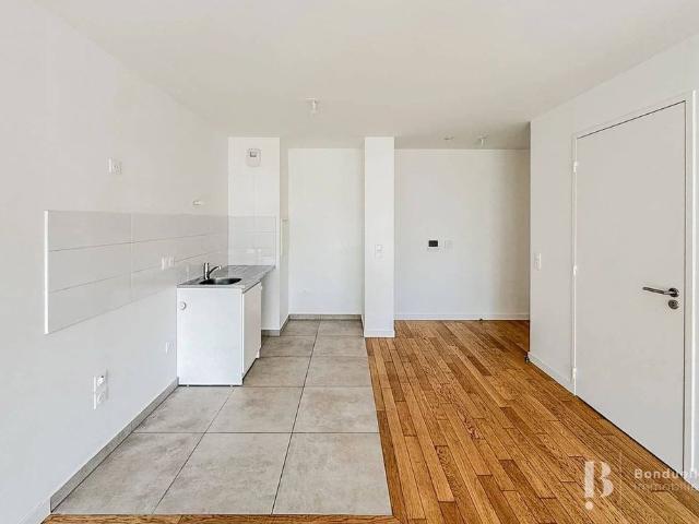 Rental Apartment Courbevoie Marceau République