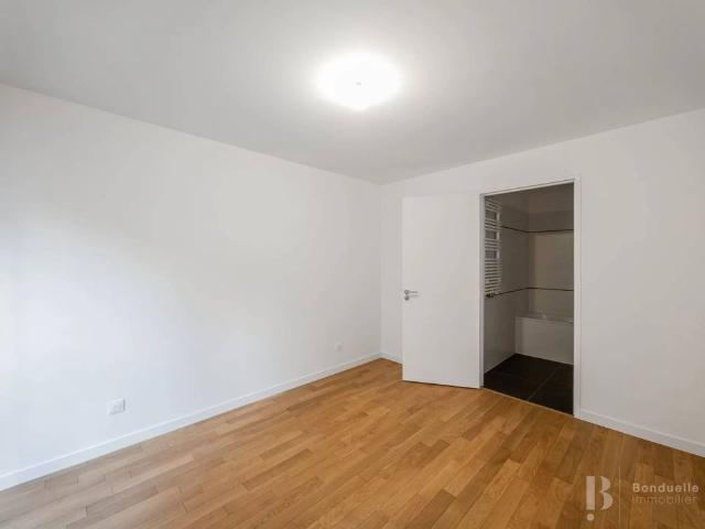 Rental Apartment Courbevoie Marceau République