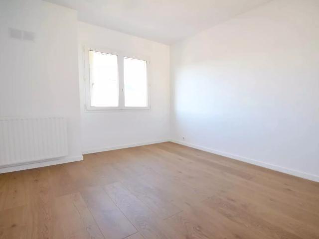 Rental Apartment Croissy sur Seine