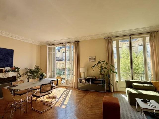 Rental Apartment Paris 16th Muette
