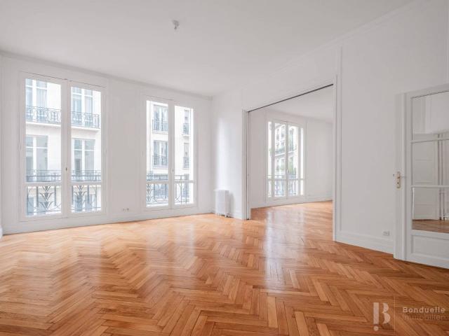 Rental Apartment Paris 16th Porte Dauphine