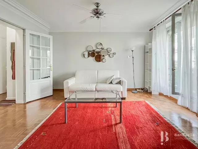 Rental Apartment Paris 18th Clignancourt