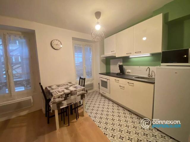 Rental Apartment Paris 18th Clignancourt