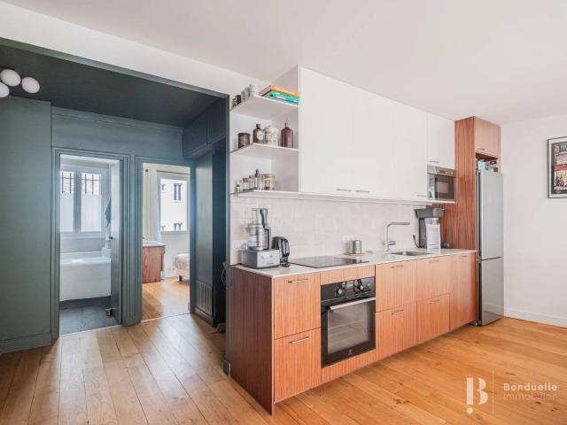 Rental Apartment Paris 18th Clignancourt