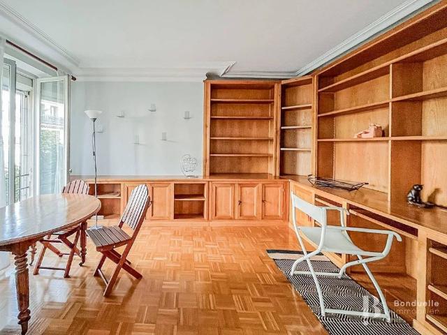Rental Apartment Paris 18th Clignancourt