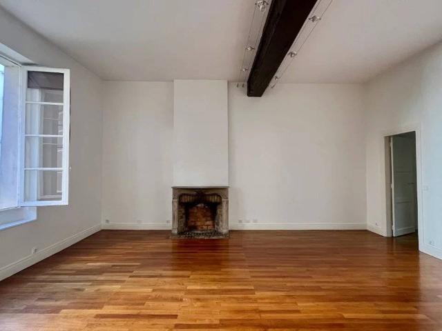 Rental Apartment Paris 4th Saint Gervais