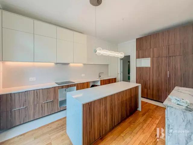 Rental Apartment Paris 8th