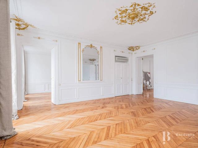 Rental Apartment Paris 8th Champs Élysées