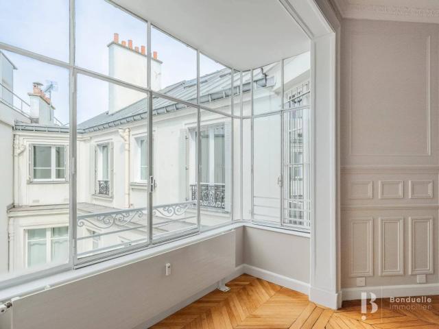Rental Apartment Paris 8th Faubourg du Roule