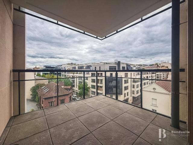 Rental Apartment Suresnes