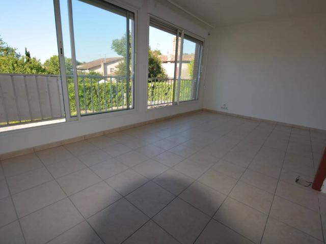Rental Apartment Sainte Foy d'Aigrefeuille