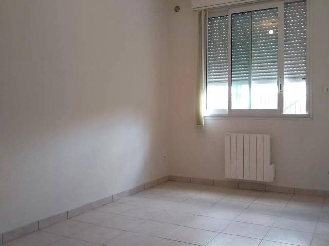 Rental Apartment Thiers sur Thève