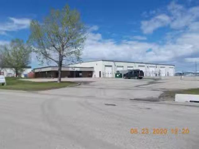 Cheap Bay Avenue, Grande Prairie, AB, T8X 1T3 commercial for.