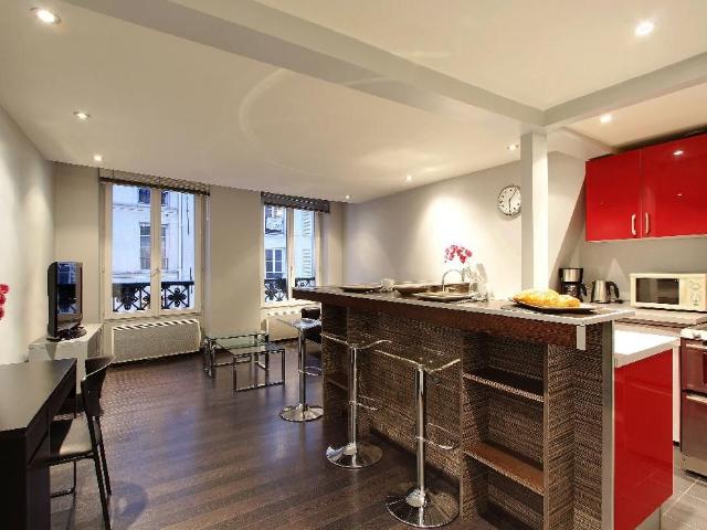 Rental Furnished apartment 2 rooms 35m² Montorgueil, Paris Amsterdam Apartments for Rent