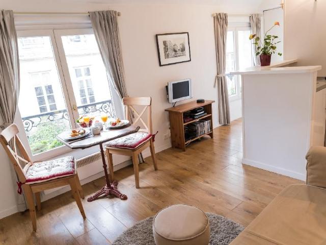 Rental Furnished Appartment 1 bed 25m² Bastille Faubourg St Antoine 75004