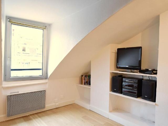Rental Furnished Appartment 2 Rooms 37m² Grands Boulevards Lafayette, Paris Amsterdam Apartments for Rent
