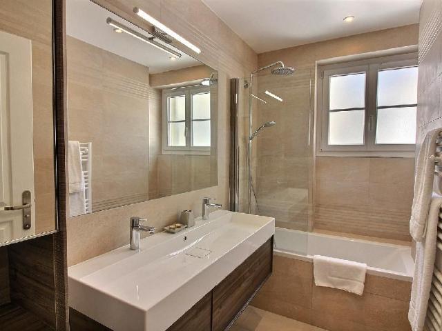Rental Furnished flat 3 rooms 63m² Champ de Mars