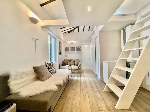 Rental Furnished flat 1 room 31 m² Plaine Monceau Porte Champerret, Paris Amsterdam Apartments for Rent
