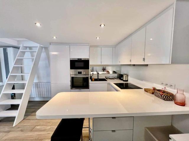 Rental Furnished flat 1 room 31 m² Plaine Monceau Porte Champerret, Paris Amsterdam Apartments for Rent