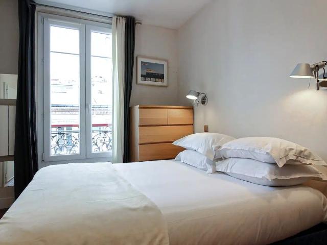 Rental Furnished flat 2 rooms 40 m² Bastille Faubourg St Antoine 75011 Paris, Paris Amsterdam Apartments for Rent