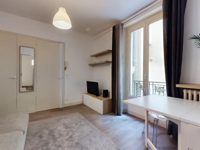 Rental Furnished flat 2 rooms 26 m² Champs Elysées Etoile 75017 Paris, Paris Amsterdam Apartments for Rent