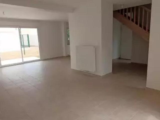 Rental House Chaumes en Brie