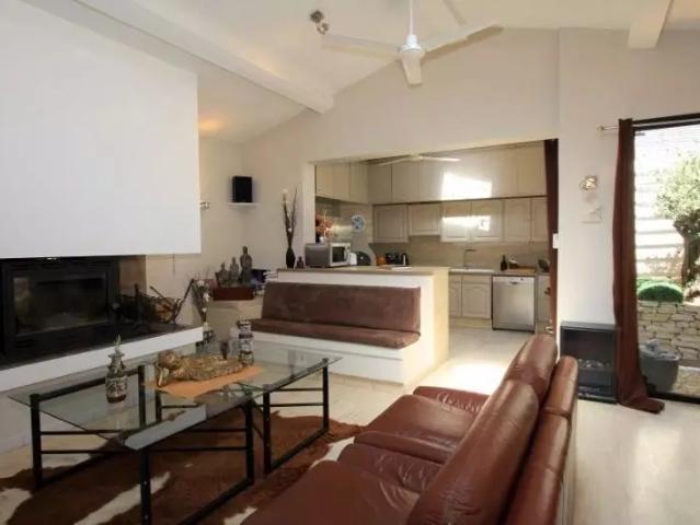 Rental house Aix en Provence, 7 rooms, 4 bedrooms, 220 m², €3,300 / Month