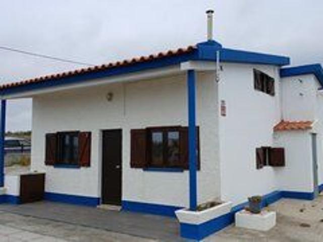 Rental House Isolated 3 bedrooms Casais de São Lourenço Encarnação Mafra sea view, great view, barbecue, equipped kitchen