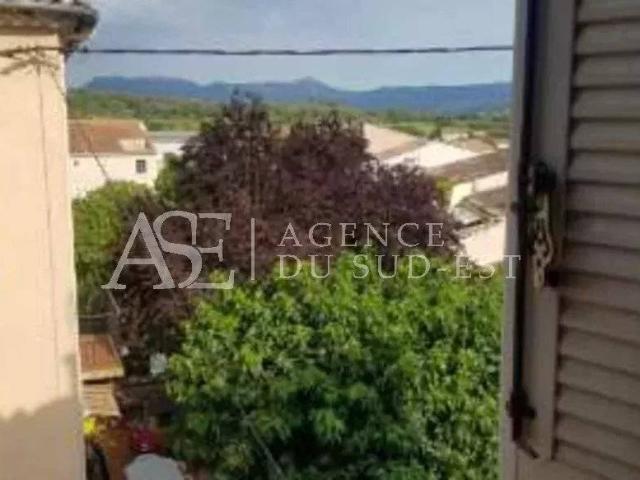 Rental house Rousset, 7 rooms, 5 bedrooms, 160 m², €1,810 / Month Fees included