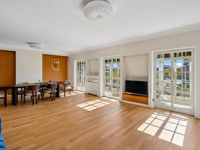Rental Luxury apartment Paris 8 3 Rooms 153 m²