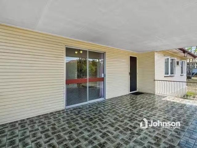 Unique NO. 3 Enterprise Lane, Booval, QLD 4304