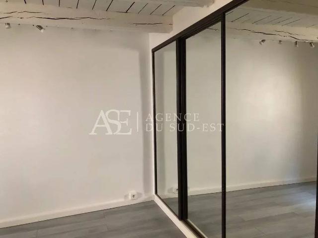 Rental studio Aix en Provence, 1 room, 16.51 m², €530 / Month Fees included