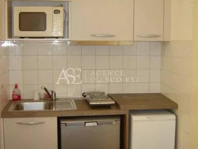 Rental studio Aix en Provence, 1 room, 16.61 m², €620 / Month Fees included