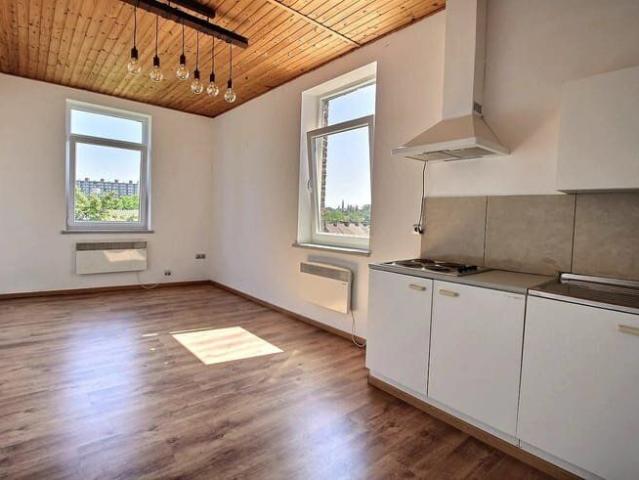 Rental Studio Charleroi 450 + 10 €/month