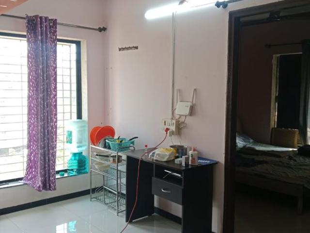 Rental | Studio + Extra Room 480 Sq.Ft. Apartment in Royal Palms Piccadilly Condos