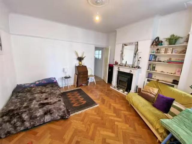Cheap Studio flat for rent in Meads Street, Eastbourne, BN20