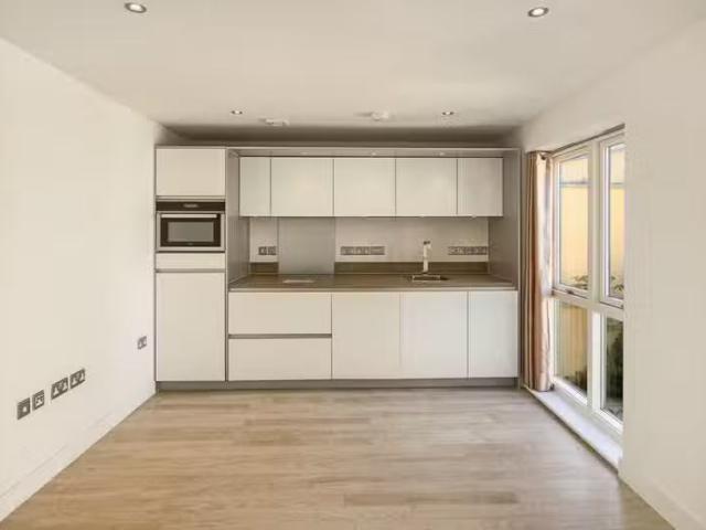 Unique Studio flat for rent in The Maltings, Warkworth Street.