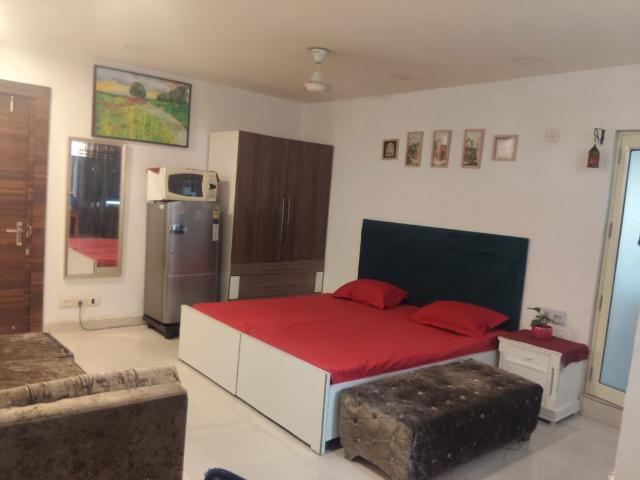 Rental | Studio + Pooja Room 400 Sq.Ft. Apartment in South Extension
