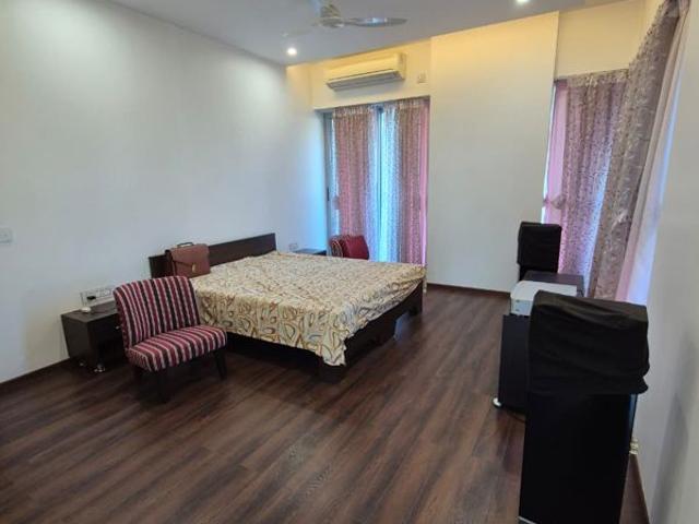 Rental | Studio + Pooja Room 445 Sq.Ft. Apartment in Amanora Metro Tower
