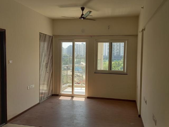 Rental | Studio 355 Sq.Ft. Apartment in Puravankara Silversands