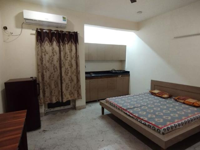 Rental | Studio 650 Sq.Ft. Independent House in Sector 56