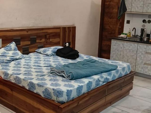 Rental | Studio + 680 Sq.Ft. Villa in Sector 55